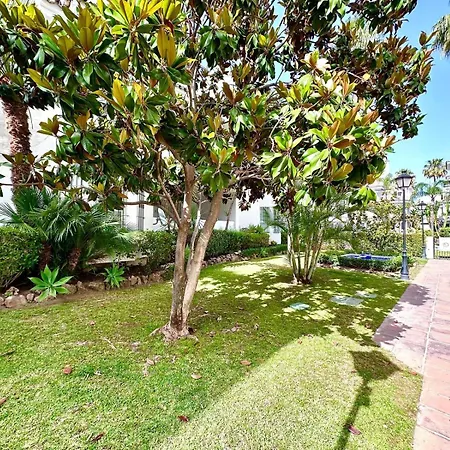 Casaflex, En Naranjos De * Marbella