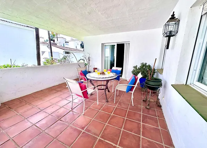 Casaflex, En Naranjos De * Marbella