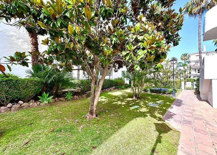 Casaflex, En Naranjos De * Marbella